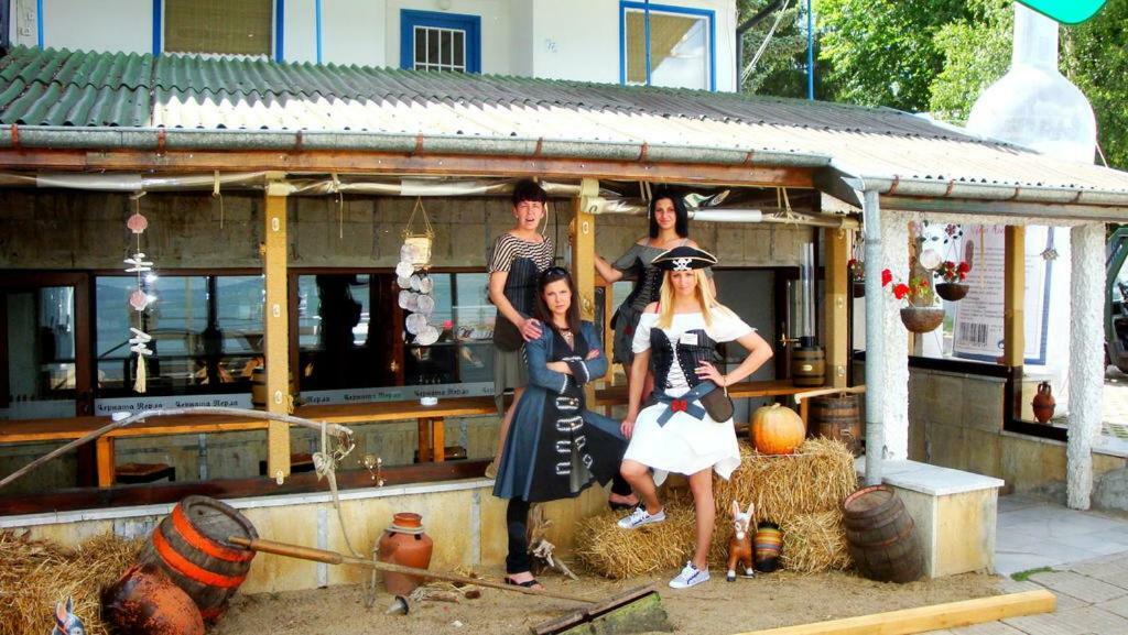 Комплекс Белите Къщи Shtarkelovo Gnezdo Extérieur photo